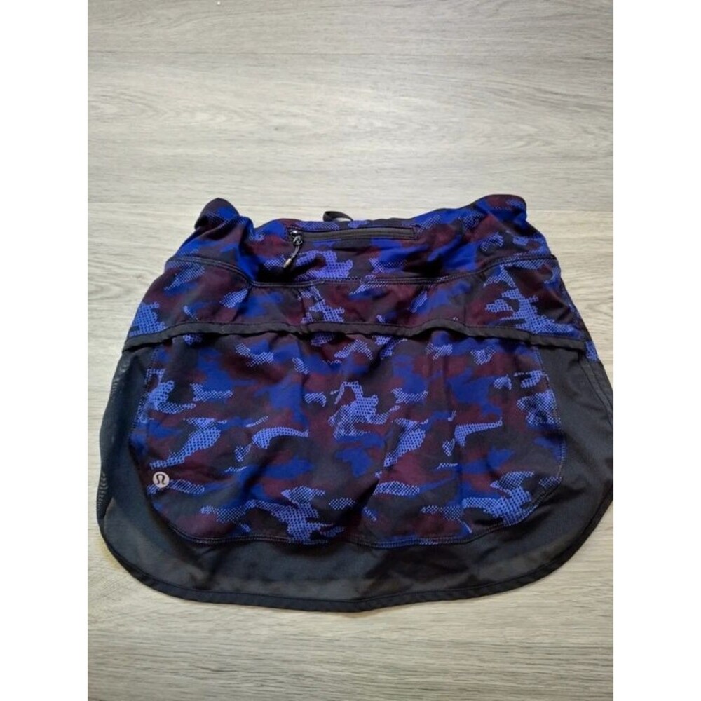 Lululemon Hotty Hot Skirt II sz 4